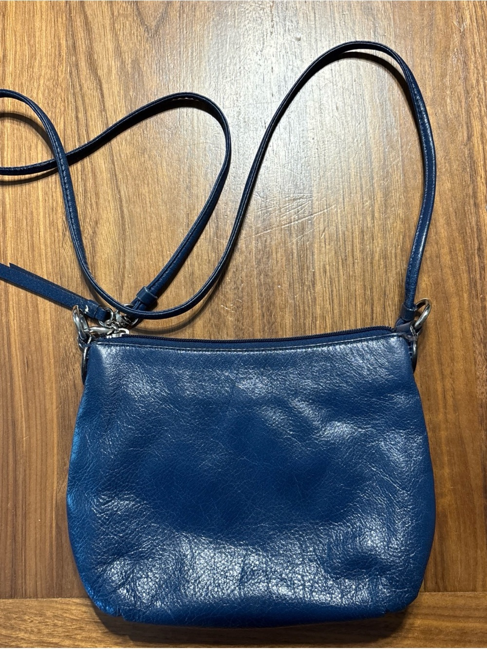 Vintage Coach Poppy Buttery Soft Leather Crossbody Bag In Navy Blue - Picture 3 of 8